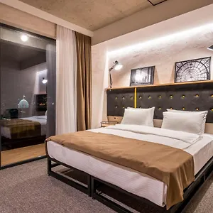 4* Hotell Story